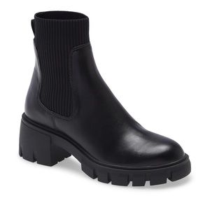 Steve Madden Hayle Platform Chelsea Boots
